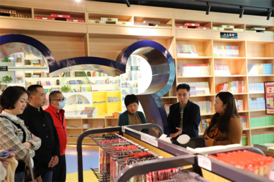 廣西新華文盛圖書領導、廣西人民出版社到玉林市新華書店容縣分公司調研
